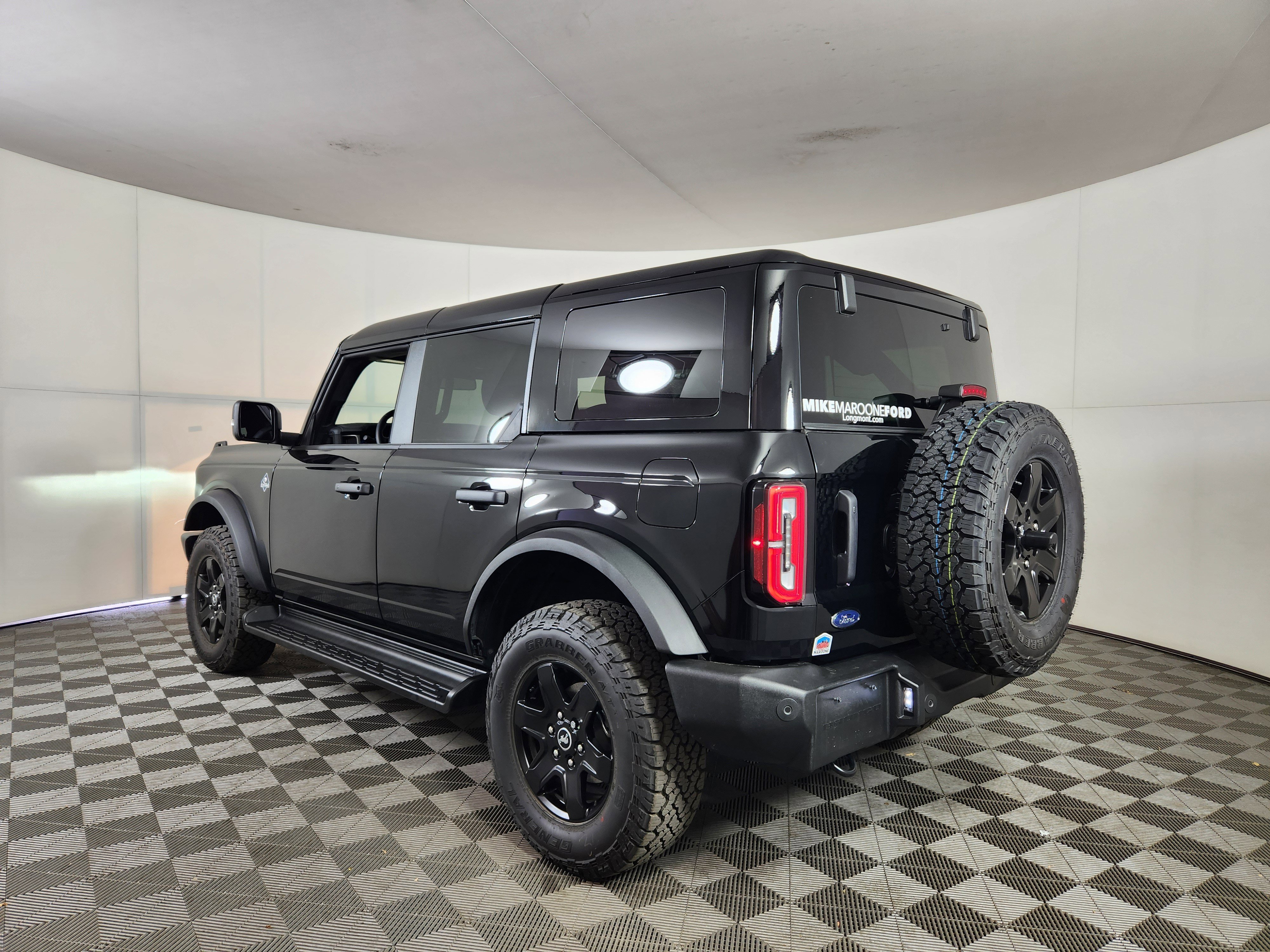 New 2025 Ford Bronco Outer Banks image 5