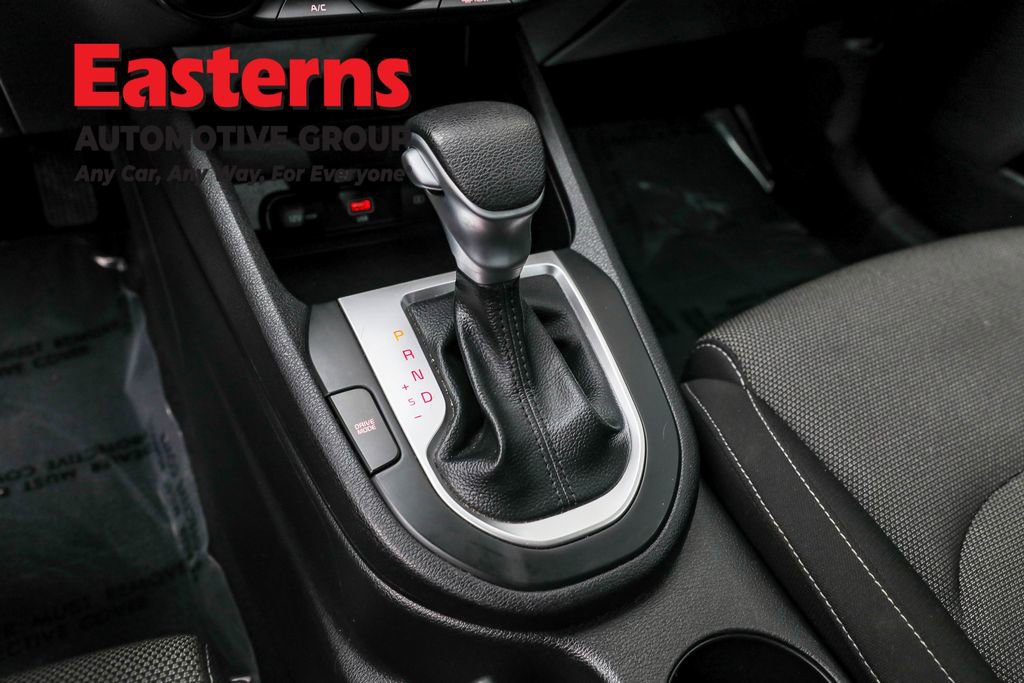 Used 2024 Kia Forte LXS image 13