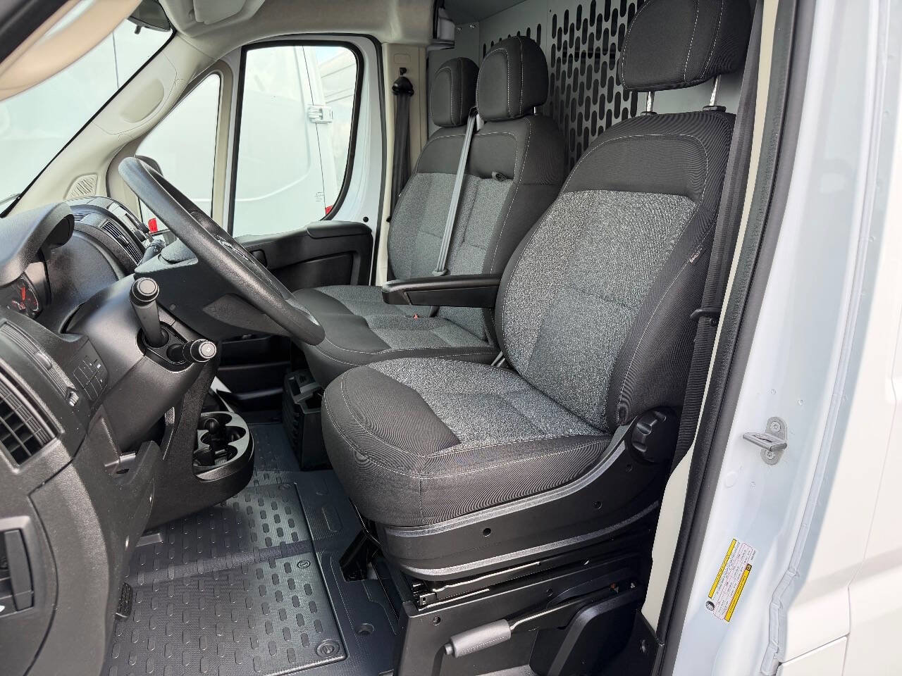 Used 2021 RAM ProMaster 1500 image 20