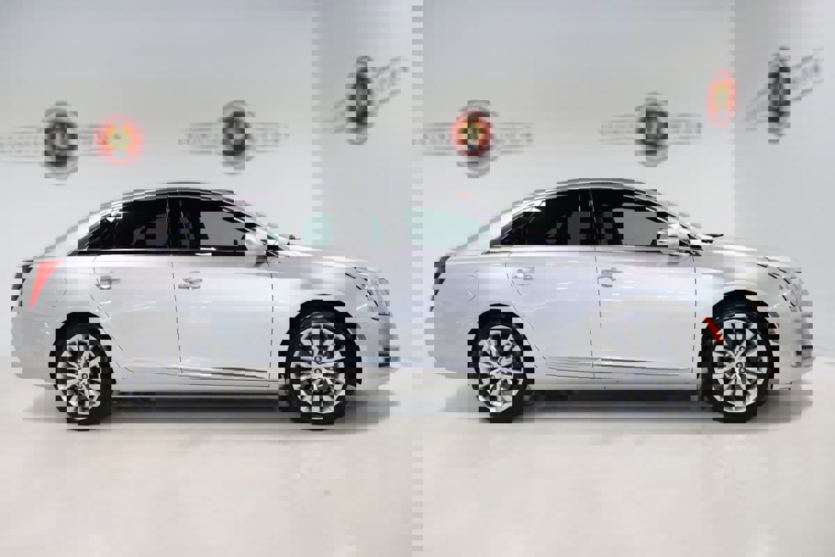 Used 2016 Cadillac XTS Luxury image 5