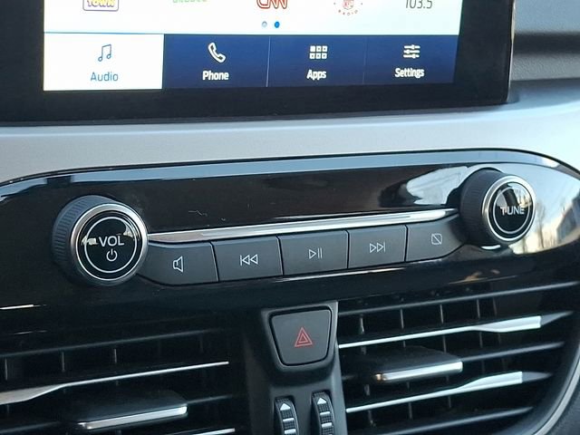 Used 2022 Ford Escape SE image 19