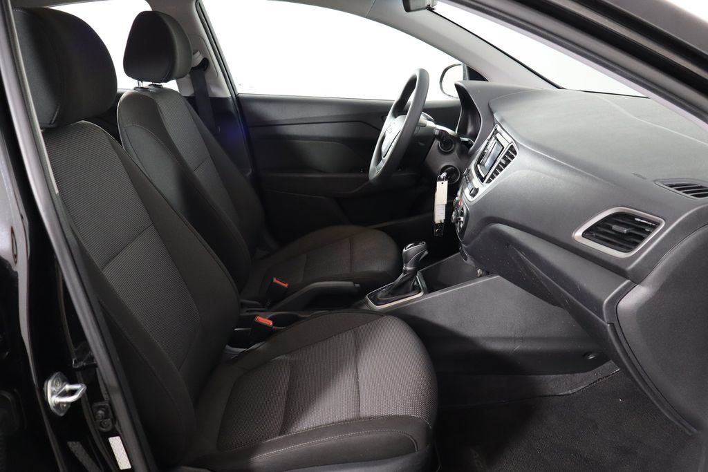 Used 2022 Hyundai Accent SE FWD image 18