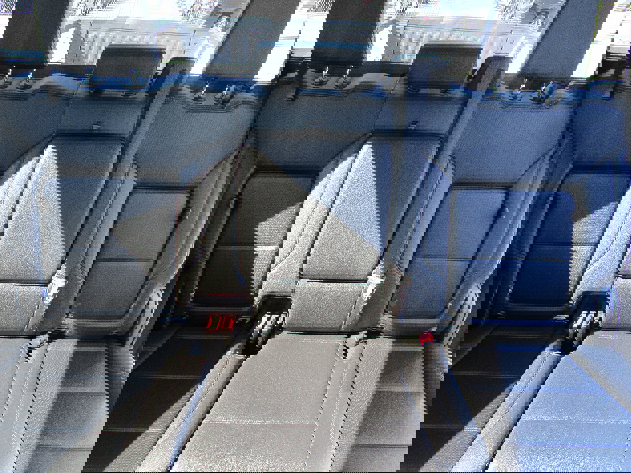 Used 2024 GMC Sierra 1500 SLT image 15