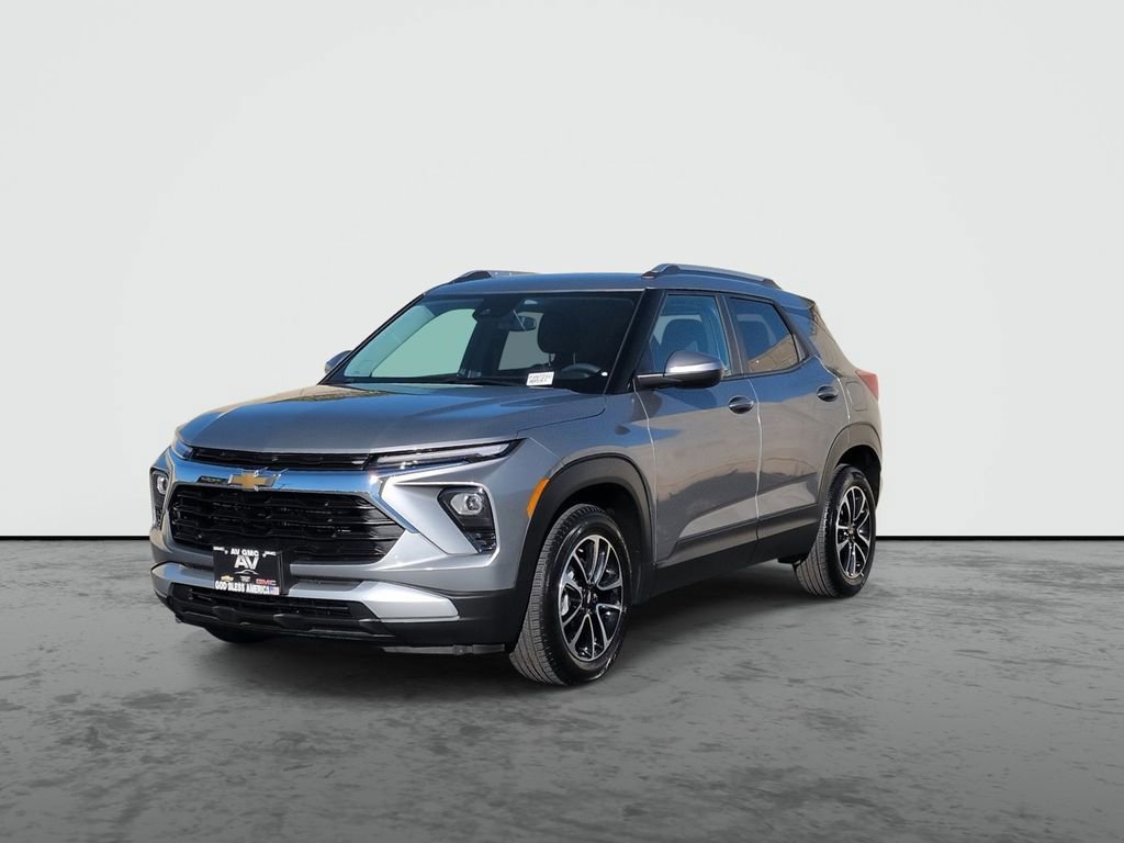 Used 2025 Chevrolet TrailBlazer LT FWD image 4