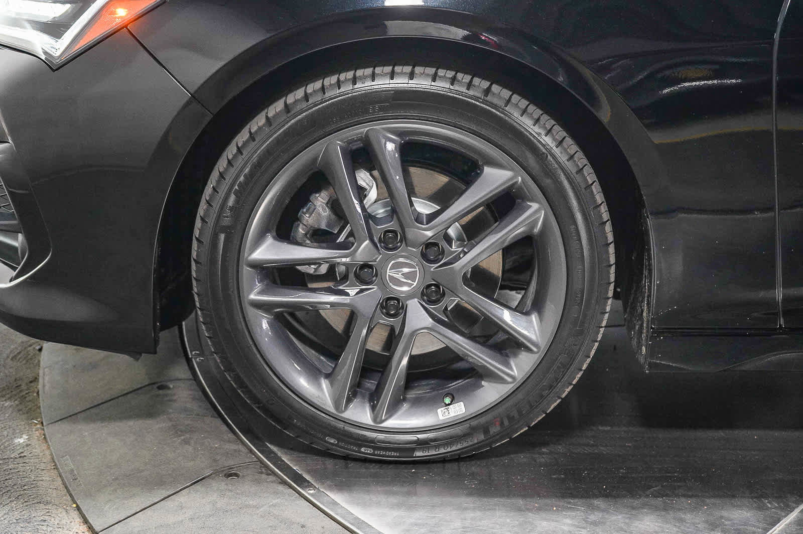 Used 2025 Acura TLX SH-AWD w/ A-SPEC Pkg image 9