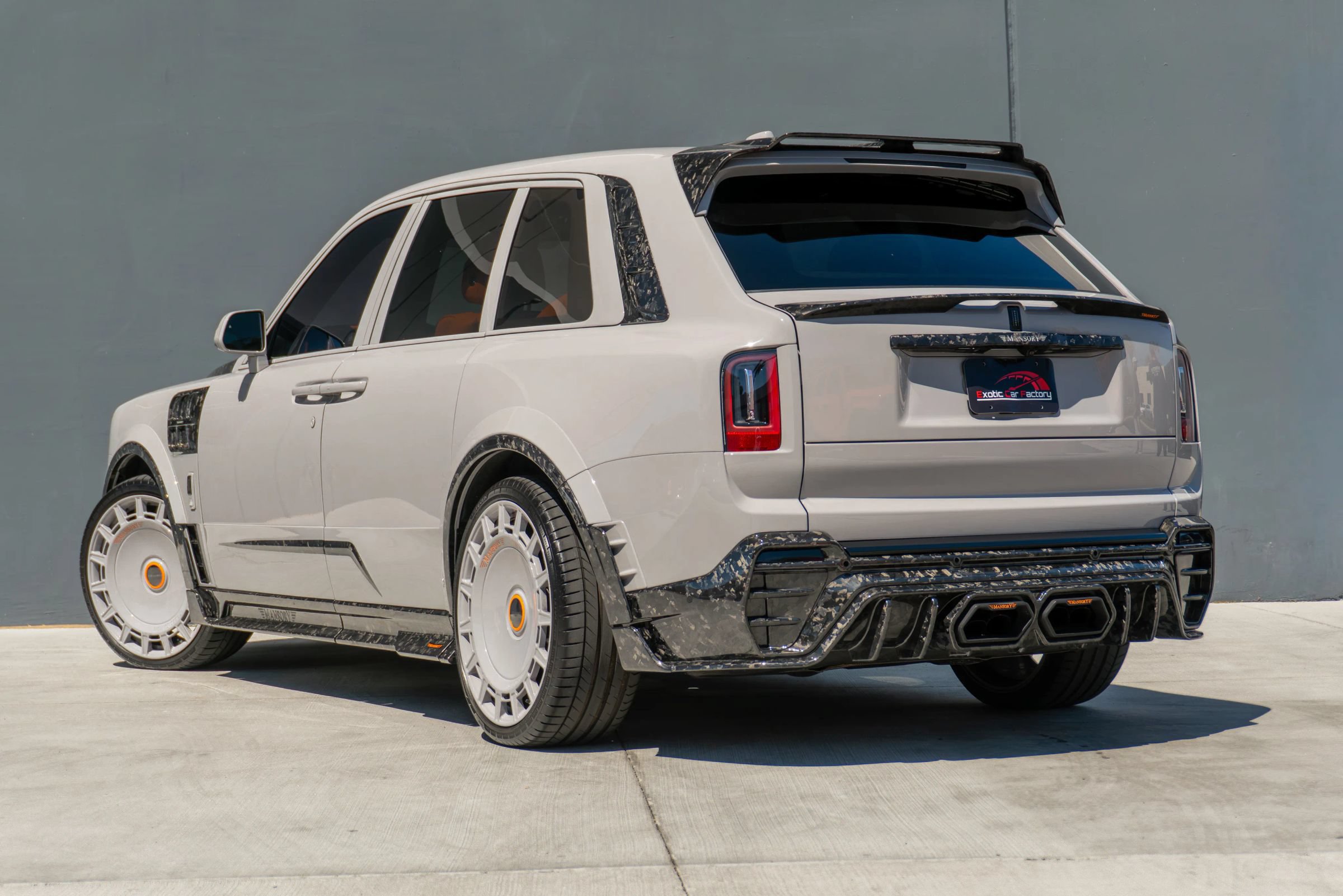 Used 2026 Rolls-Royce Cullinan AWD/4WD image 9