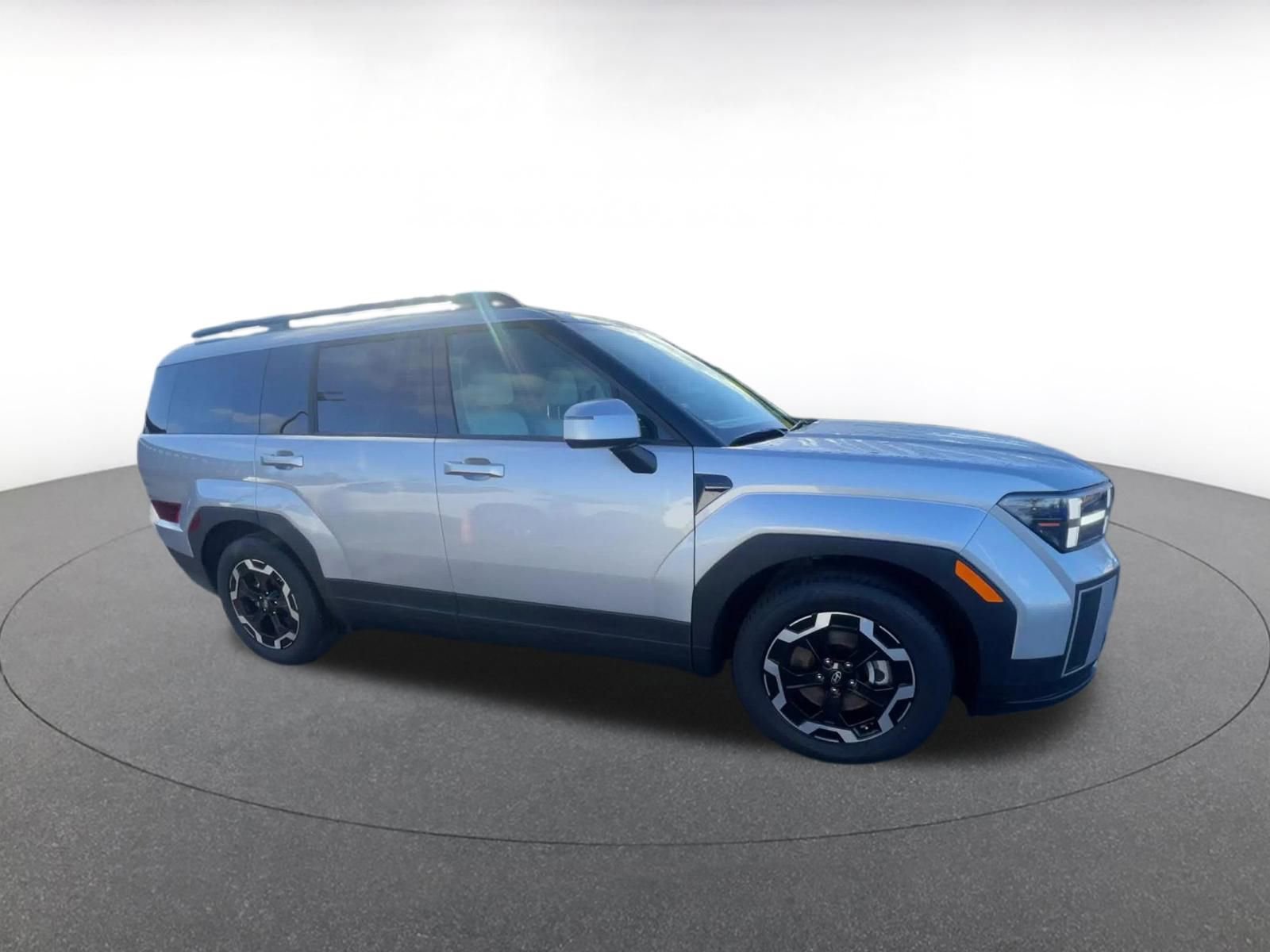 Used 2025 Hyundai Santa Fe SEL image 2