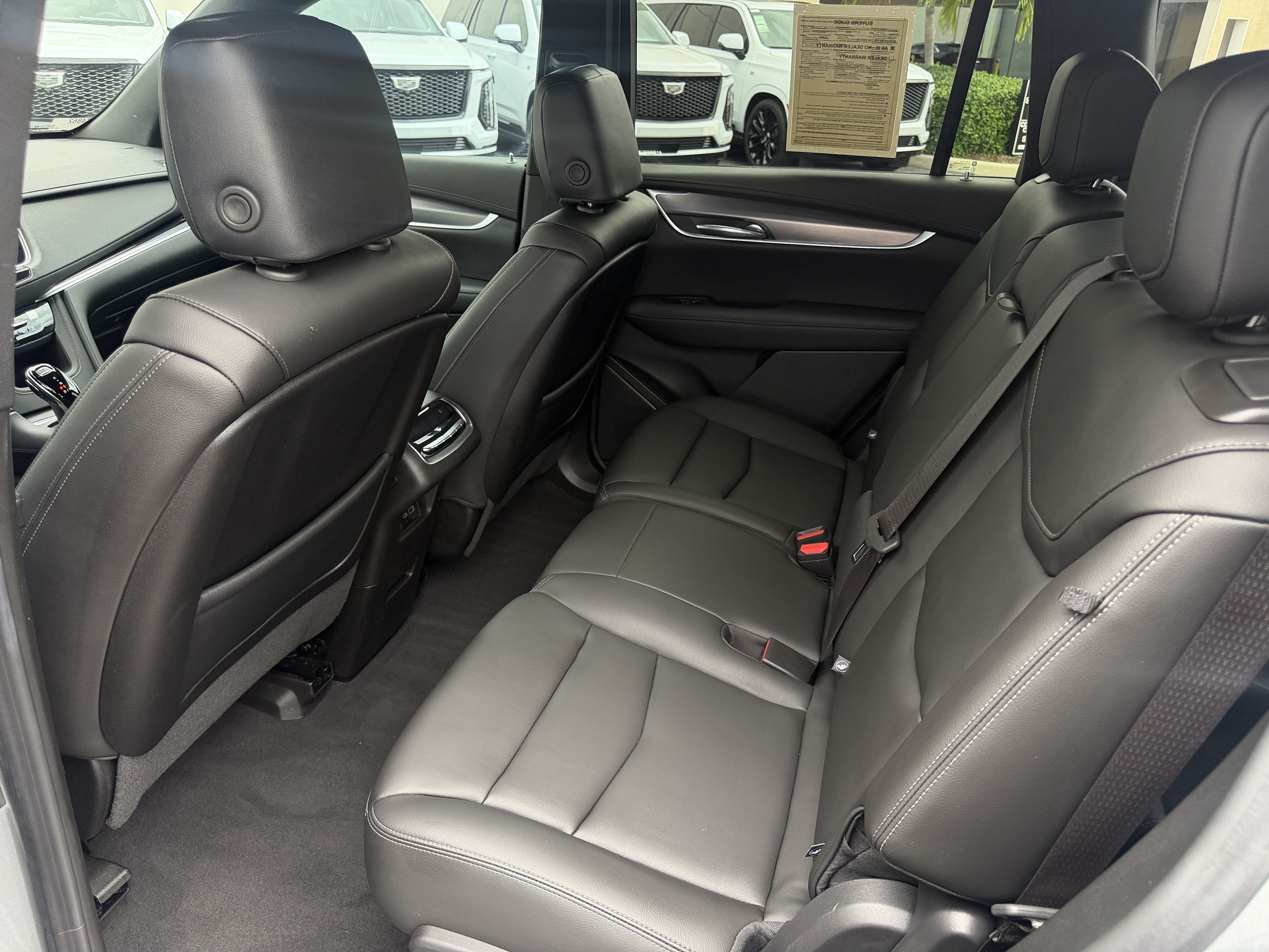 Certified 2024 Cadillac XT6 Luxury w/ LPO, Floor Liner Package FWD image 18