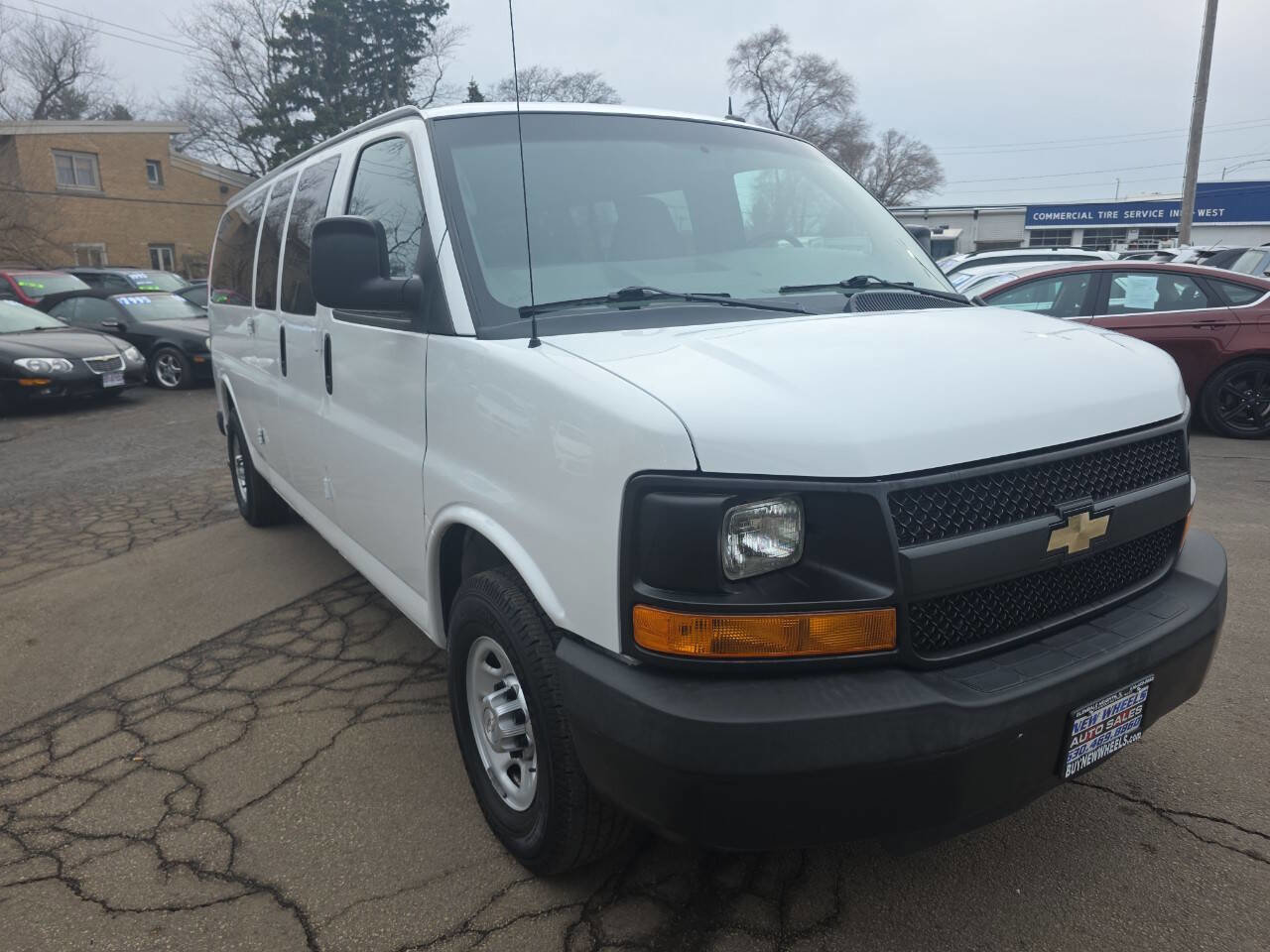 Used 2014 Chevrolet Express 3500 LS image 5
