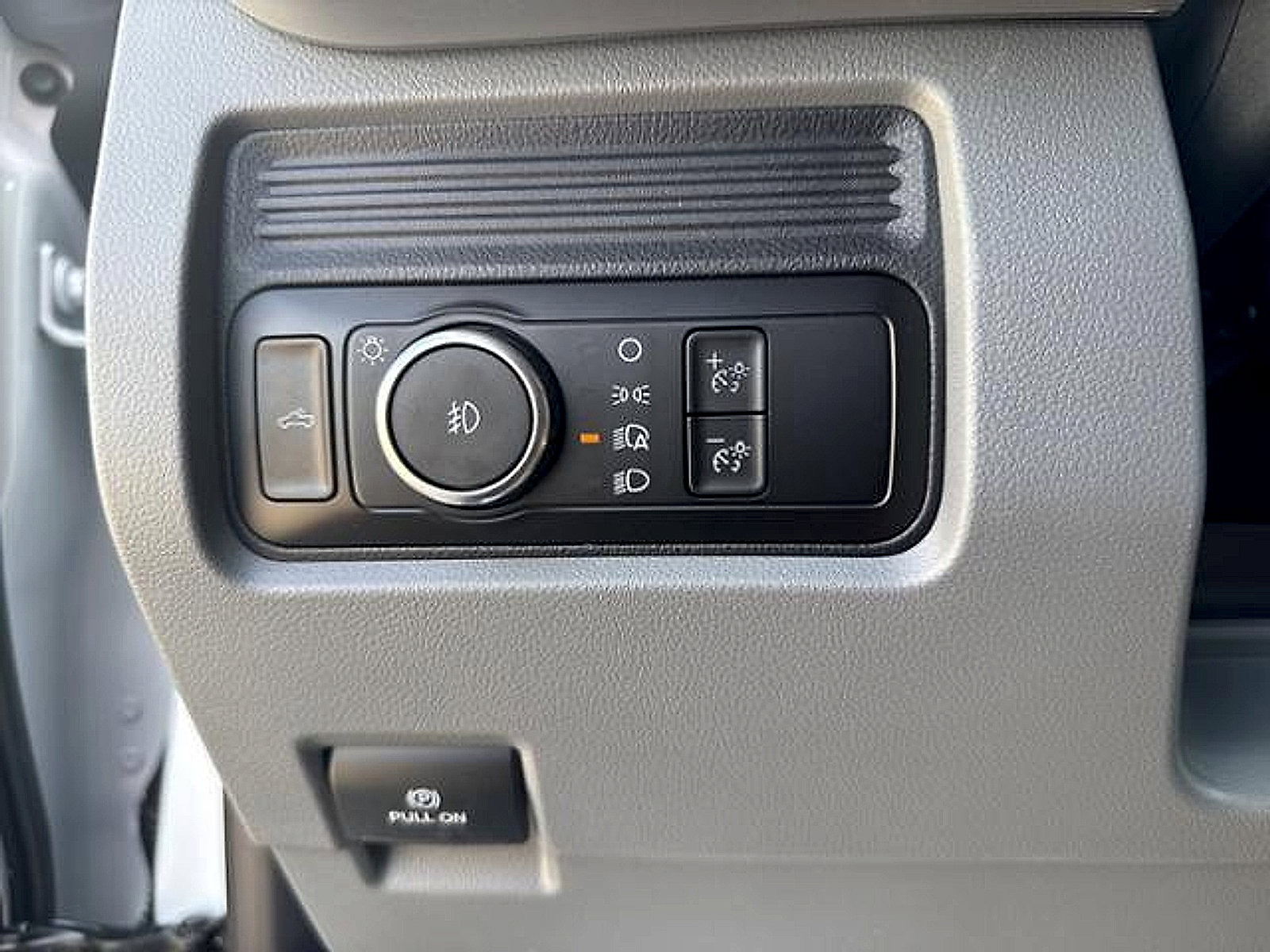 New 2025 Ford F350 XLT image 17