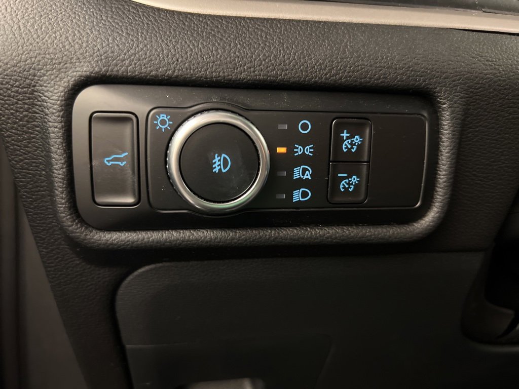 Certified 2023 Ford Explorer XLT w/ Equipment Group 202A image 23