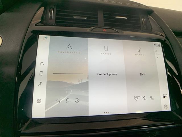 Used 2024 Jaguar E-PACE R-Dynamic SE image 18