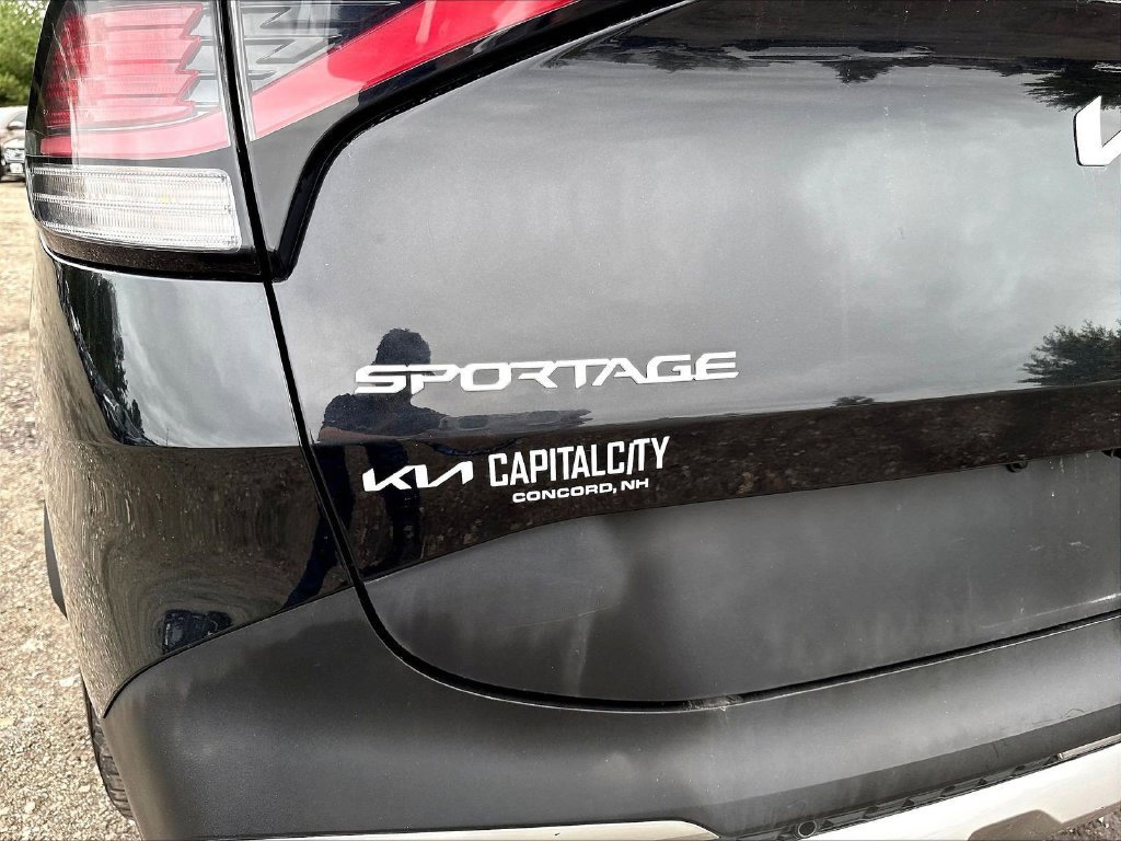 Used 2023 Kia Sportage EX AWD/4WD image 26