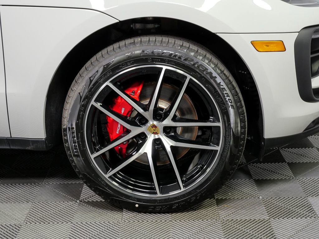 New 2026 Porsche Macan S AWD/4WD image 40