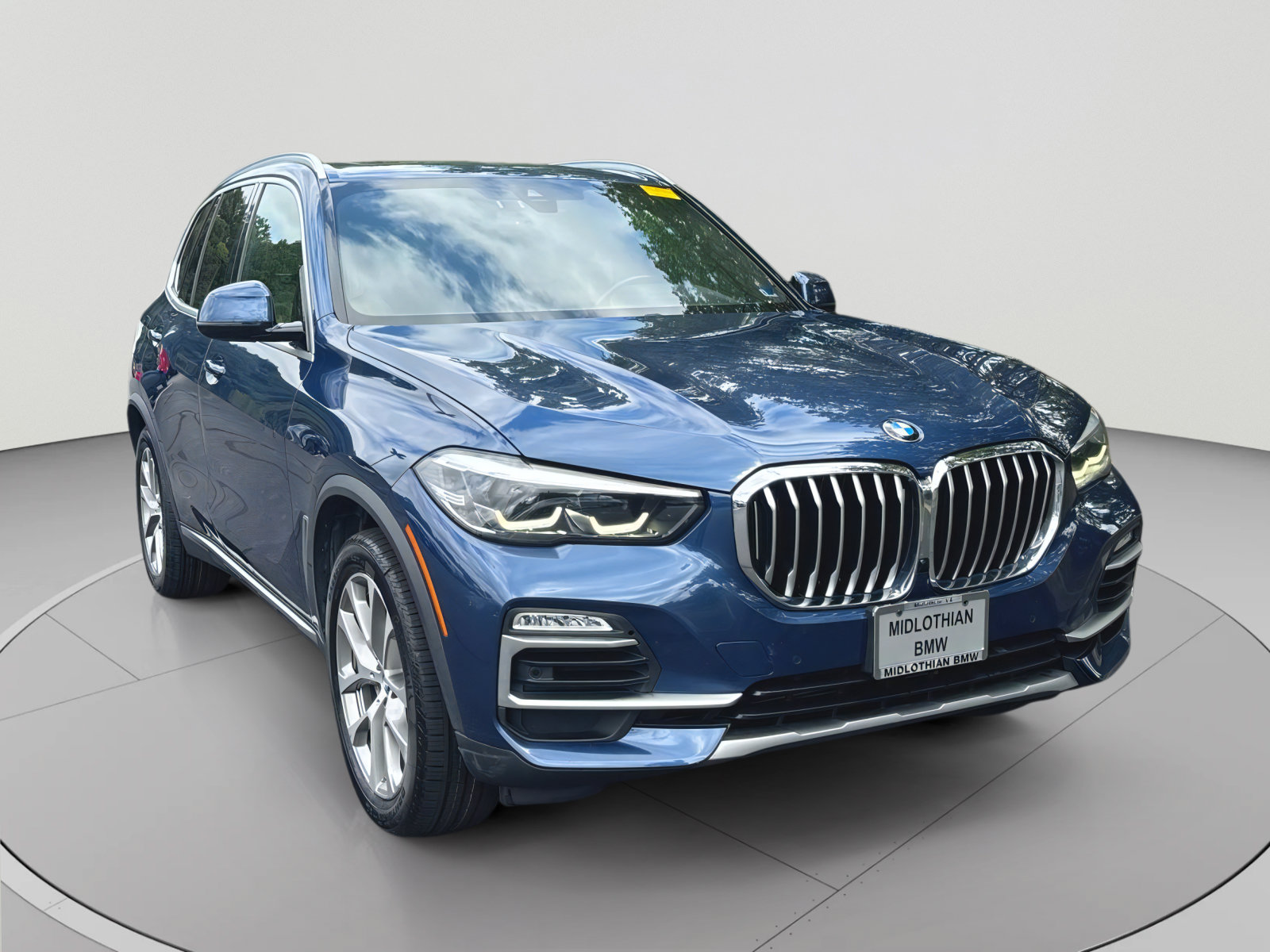 Used 2019 BMW X5 xDrive40i w/ Premium Package 2 AWD/4WD image 1