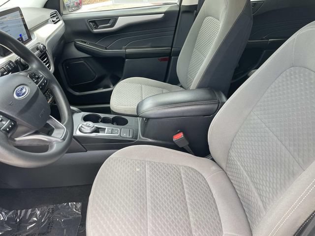 Used 2022 Ford Escape SE FWD image 21