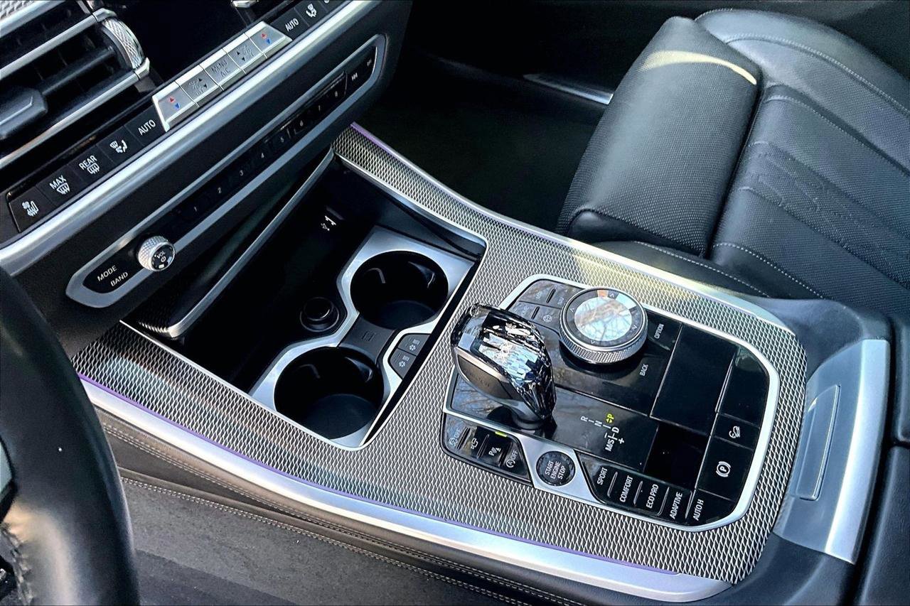Used 2019 BMW X5 xDrive40i w/ M Sport Package image 18