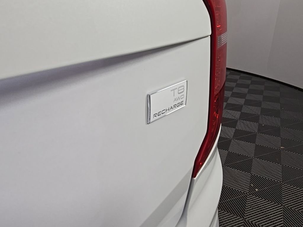 Used 2022 Volvo XC90 T8 Inscription w/ Advanced Package image 12
