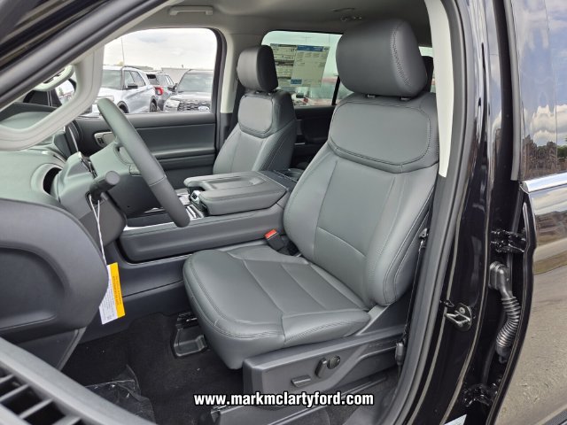 New 2026 Ford Expedition Active RWD image 8