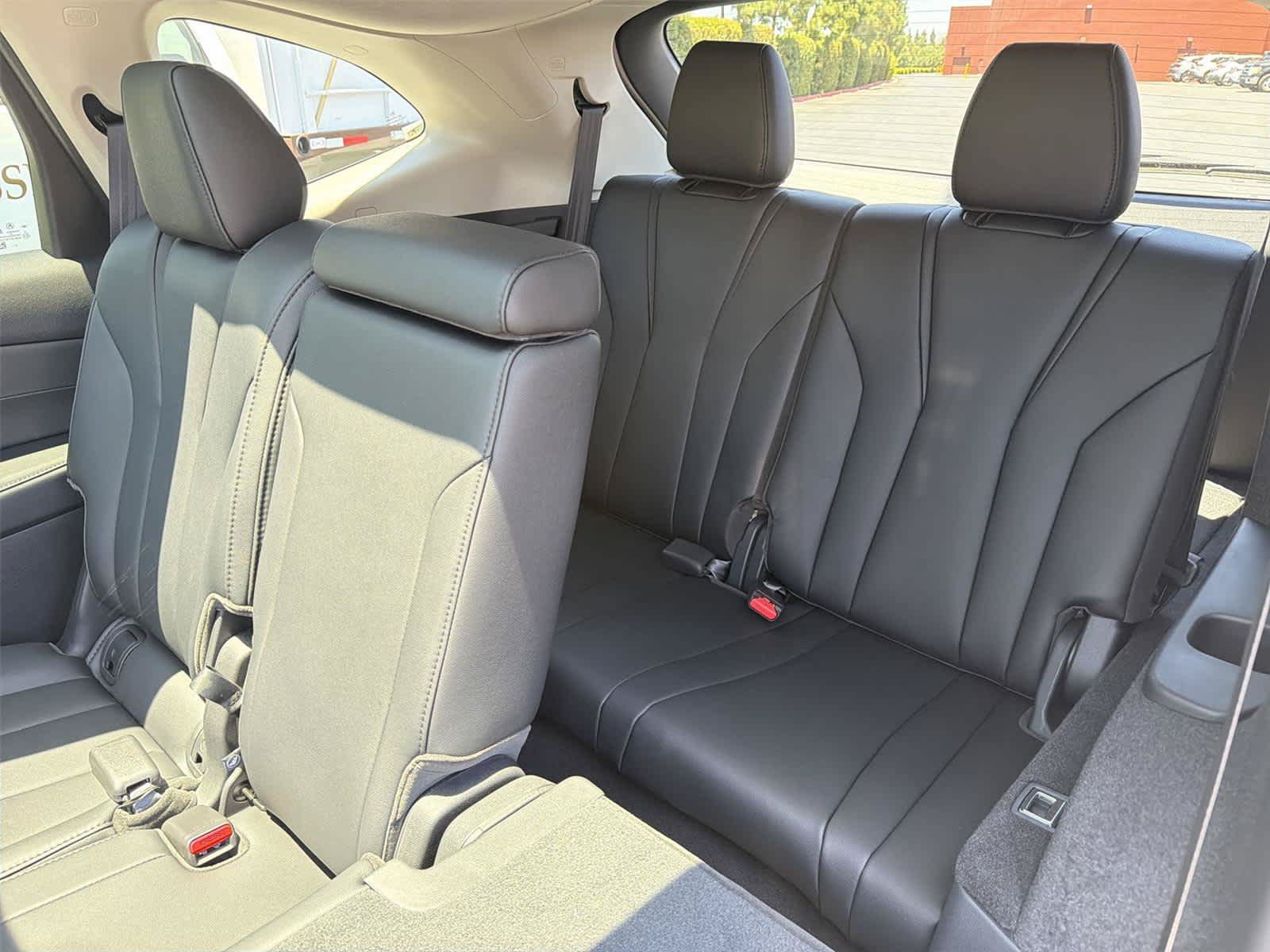 Certified 2025 Acura MDX SH-AWD image 42