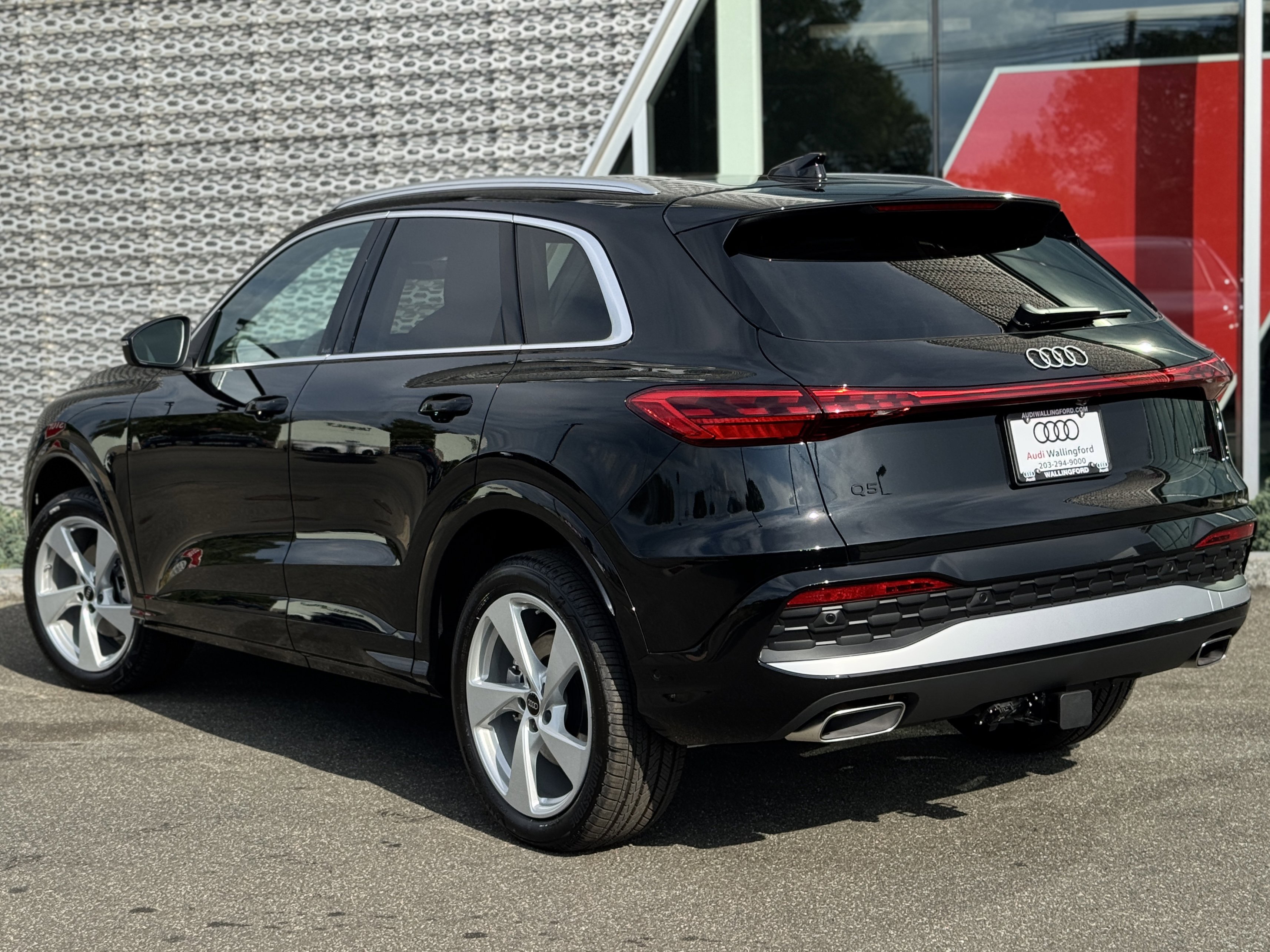 New 2025 Audi Q5 Premium Plus image 3