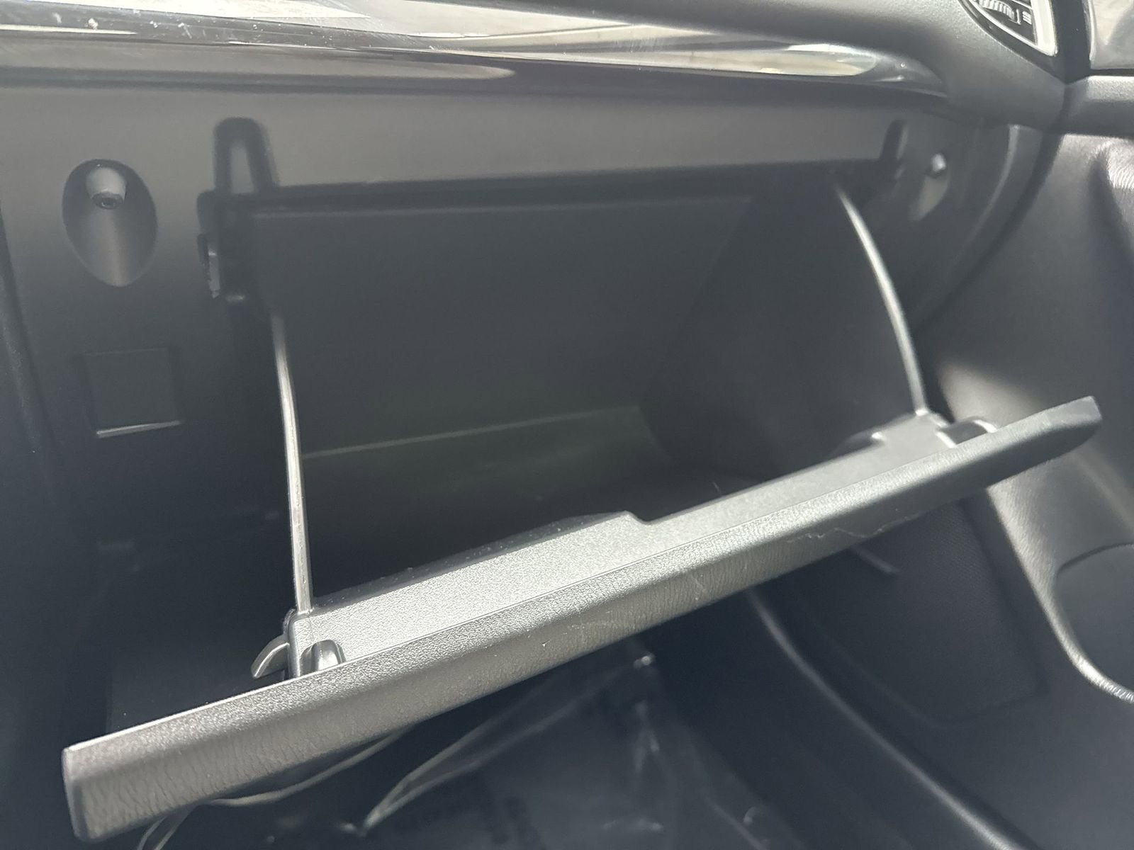 Used 2015 MAZDA MAZDA3 i Touring w/ Technology Package image 24