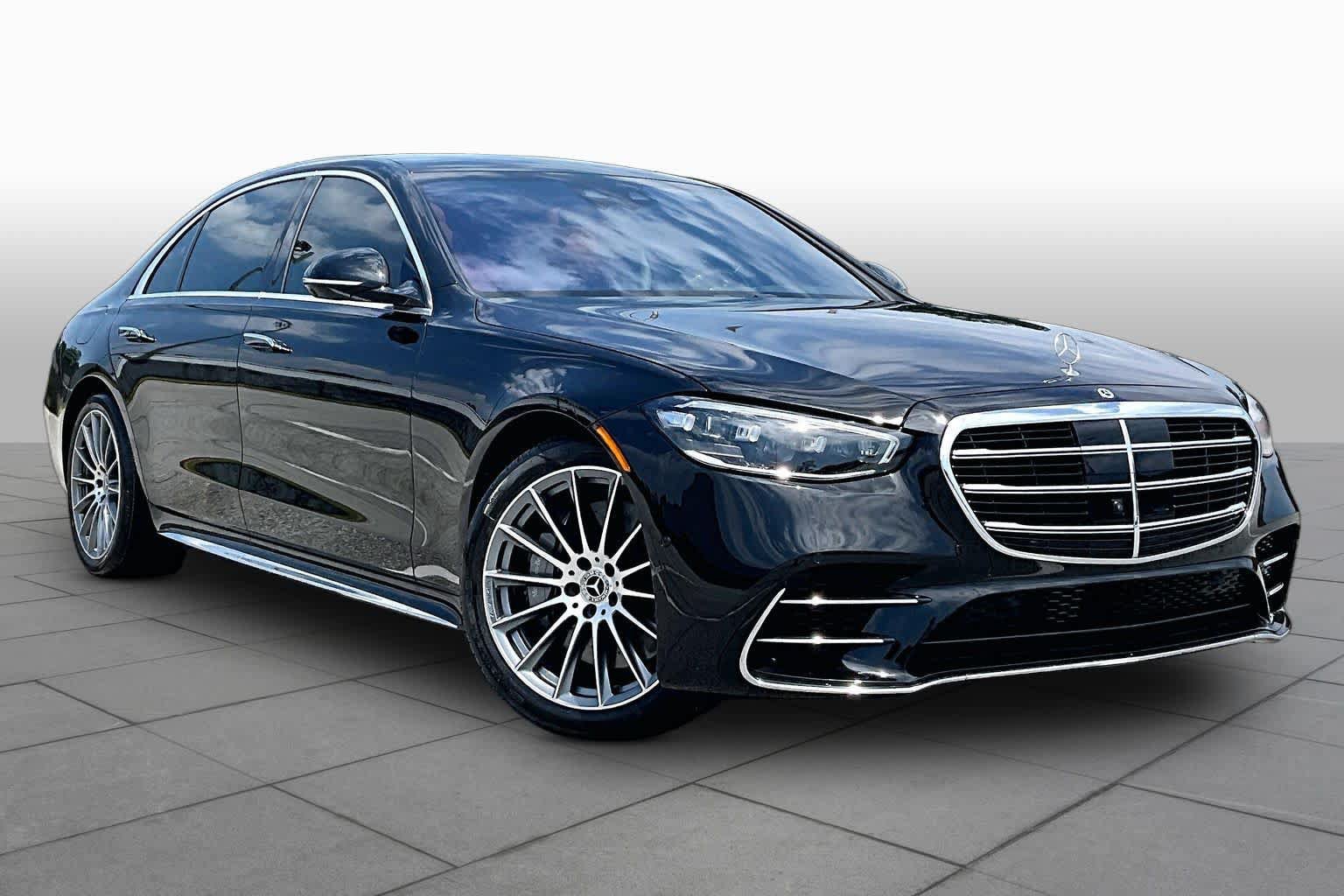 Used 2024 Mercedes-Benz S 580 4MATIC Sedan image 3