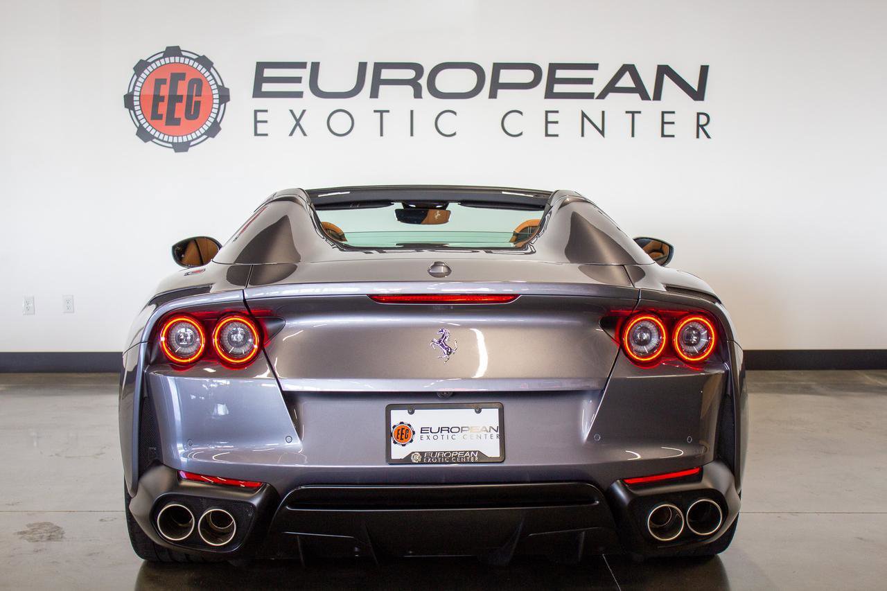 Used 2021 Ferrari 812 GTS RWD image 3