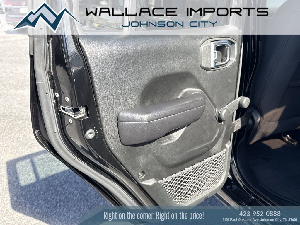 Used 2021 Jeep Gladiator Sport image 33