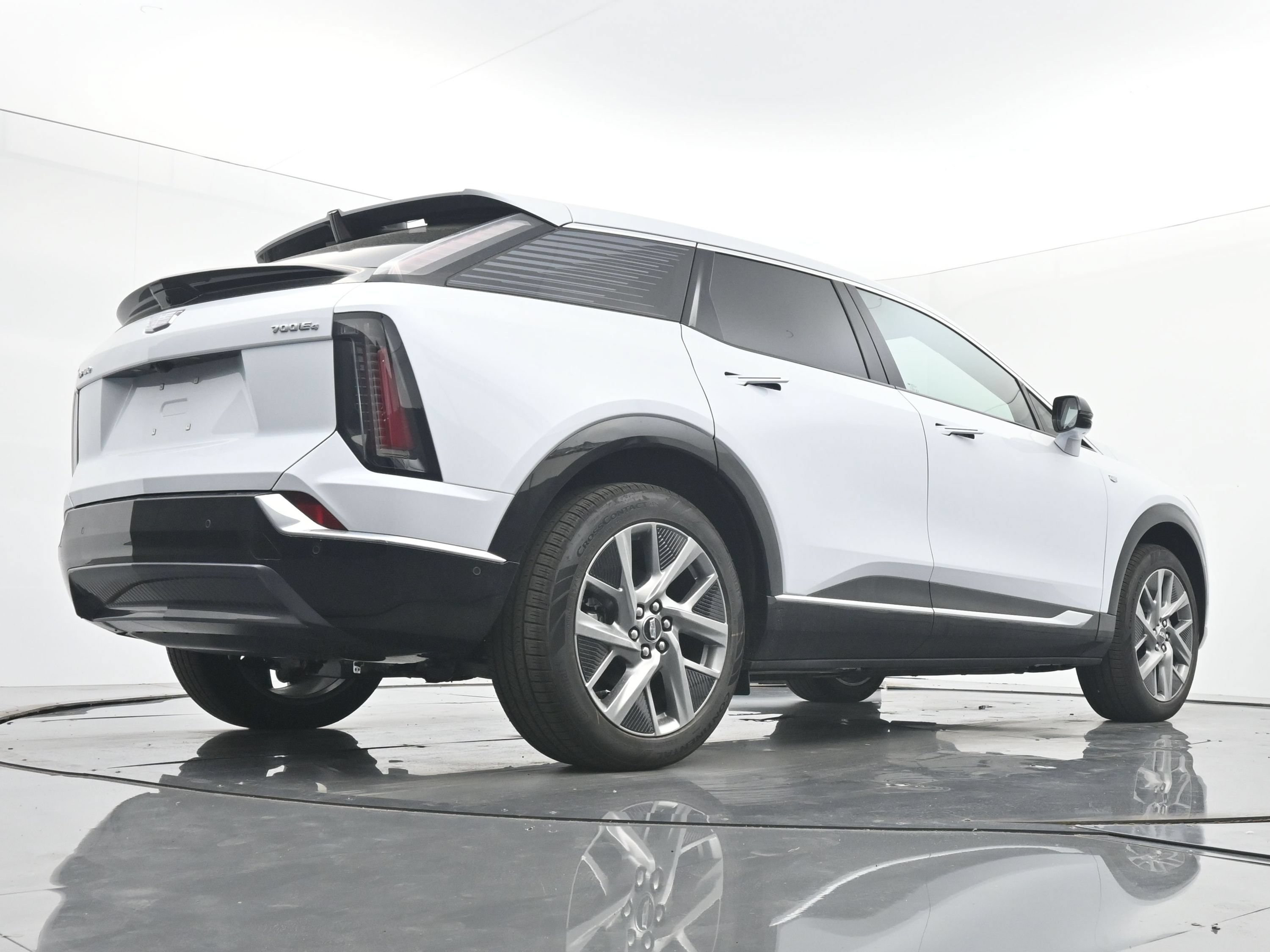 New 2026 Cadillac Optiq Luxury 1 w/ LPO, Floor Liner Package AWD/4WD image 19