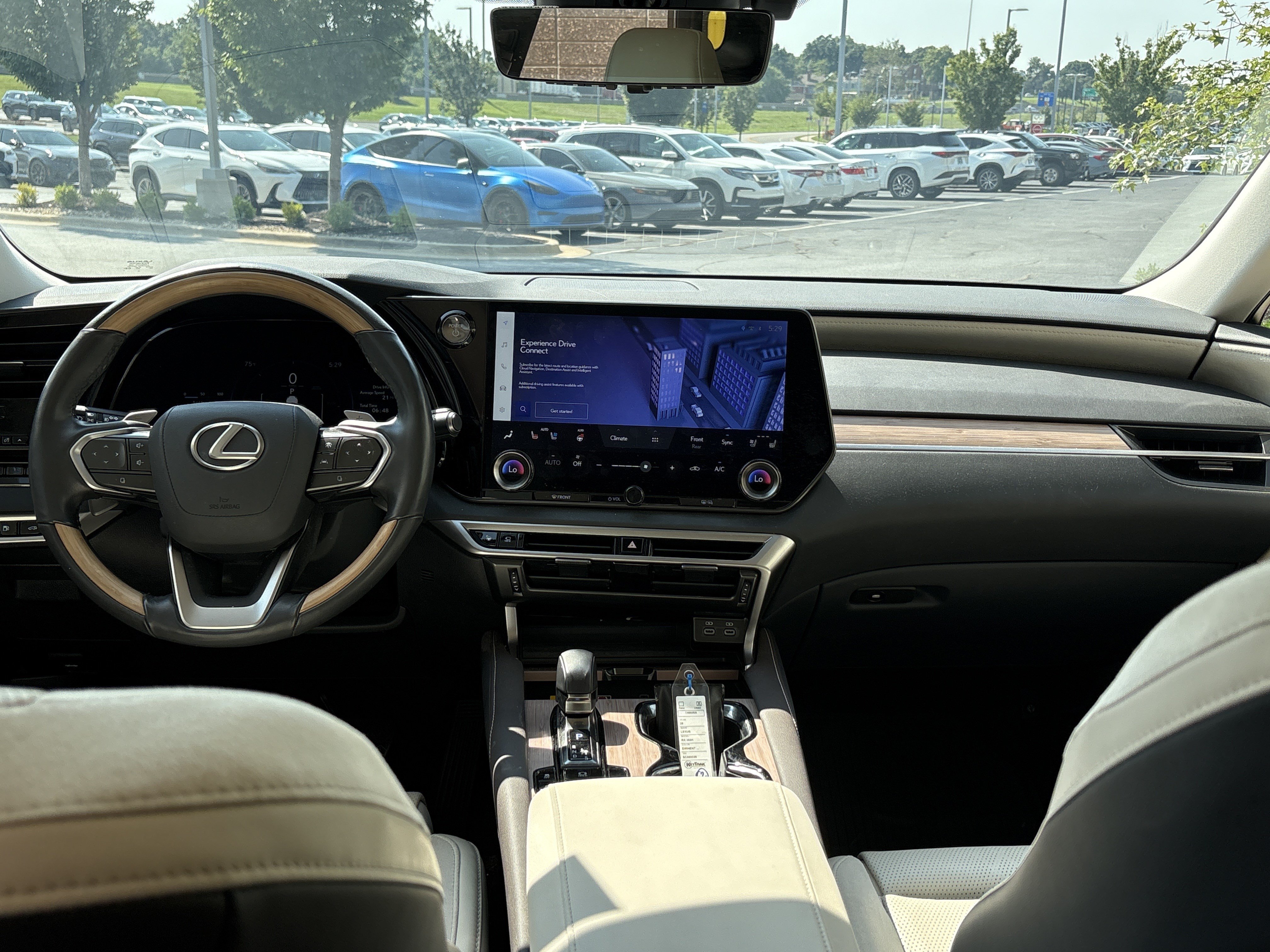 Used 2025 Lexus RX 350 w/ Convenience Package AWD/4WD image 29