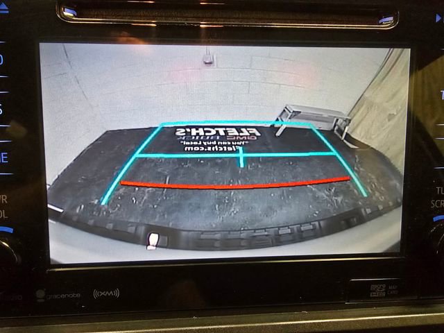 Used 2017 Toyota Tacoma TRD Off-Road w/ Premium & Technology Package image 19