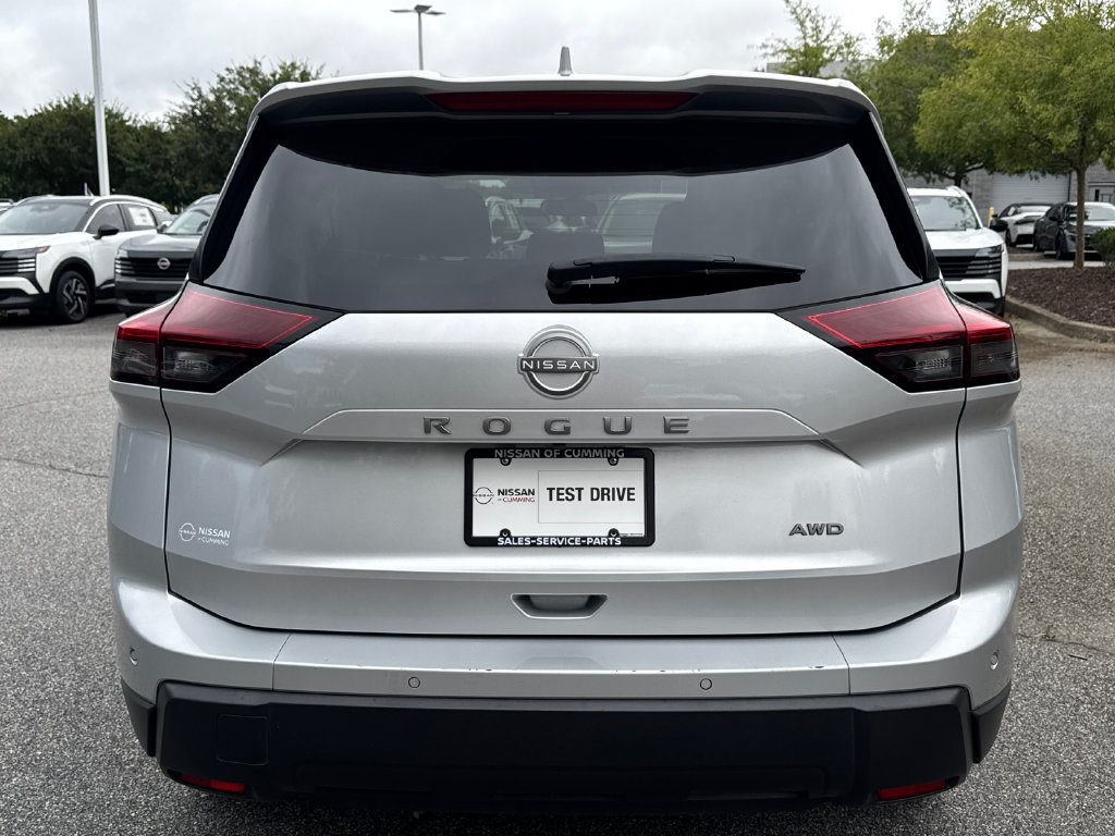 Certified 2025 Nissan Rogue SV AWD/4WD image 9