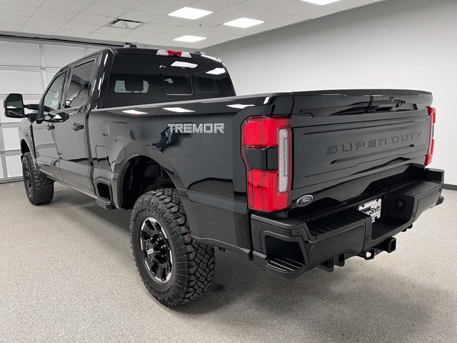 Used 2025 Ford F350 Platinum w/ Tremor Off-Road Package AWD/4WD image 8
