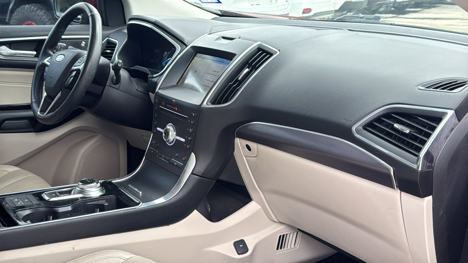 Used 2019 Ford Edge Titanium w/ Equipment Group 301A FWD image 27