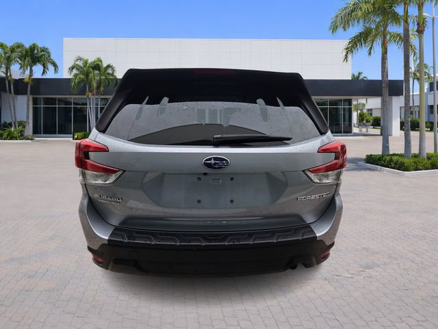 Used 2023 Subaru Forester Limited AWD/4WD image 6