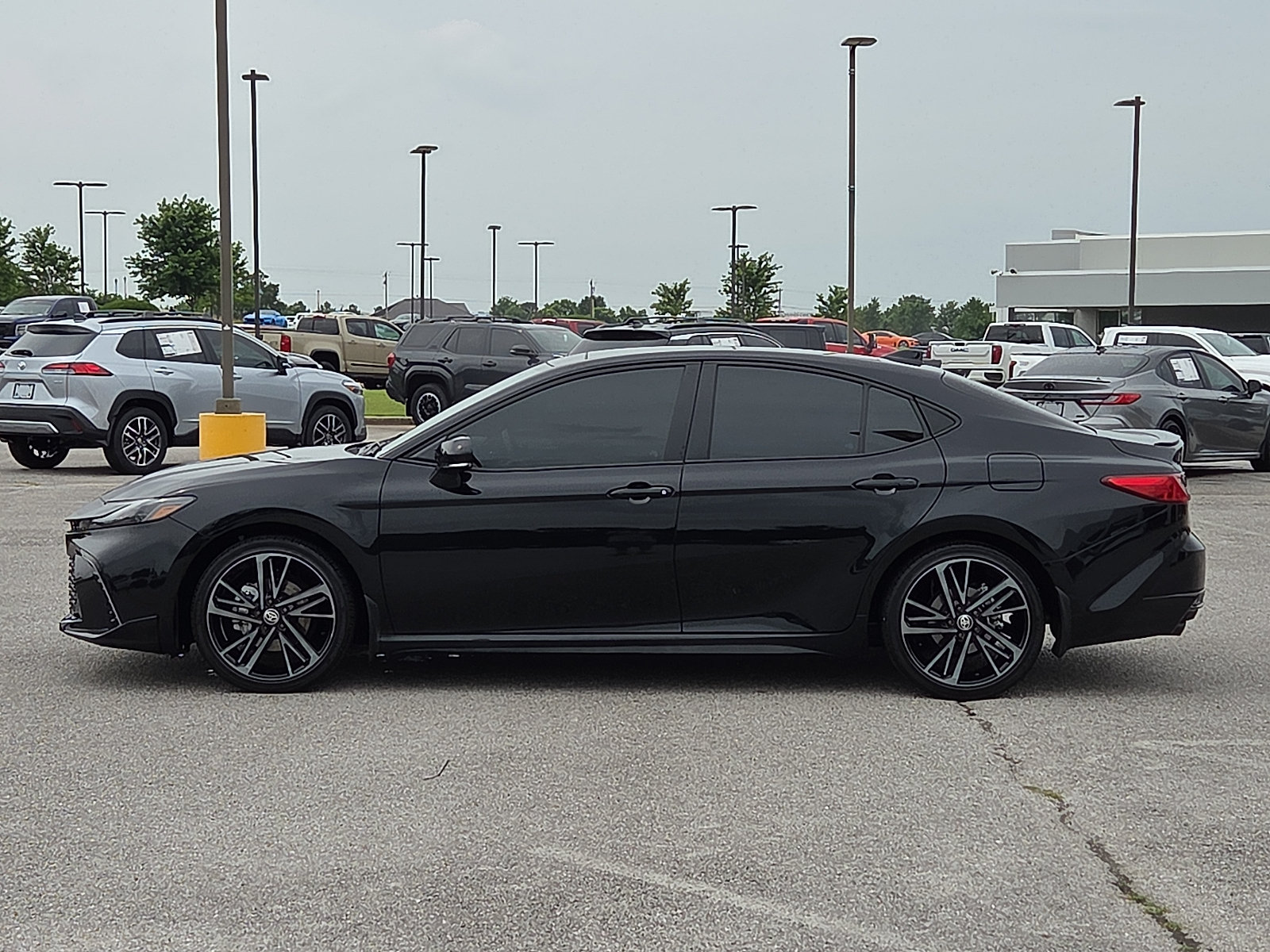 Used 2026 Toyota Camry XSE w/ Premium Package FWD image 3