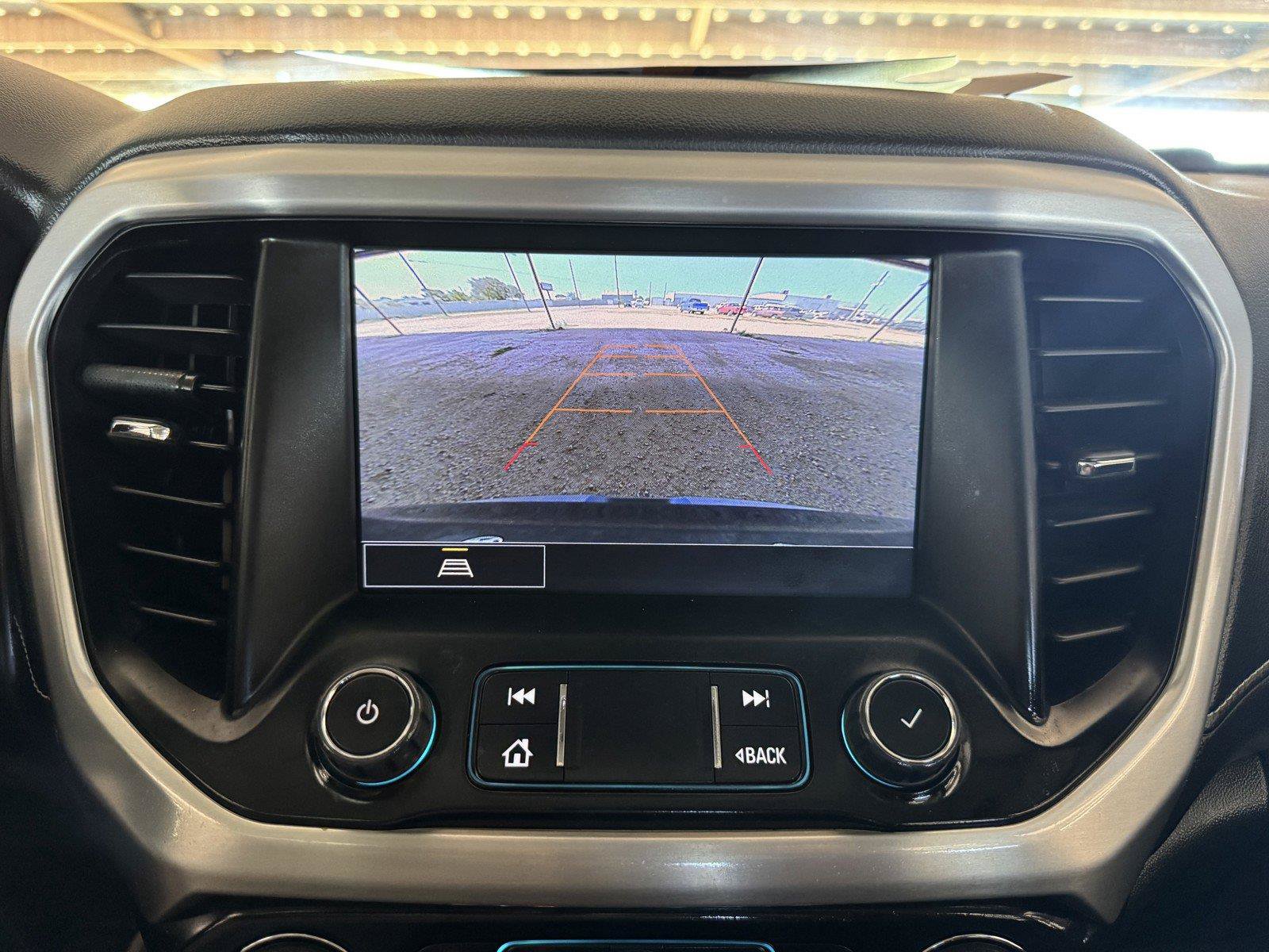 Used 2023 GMC Acadia SLT FWD image 14