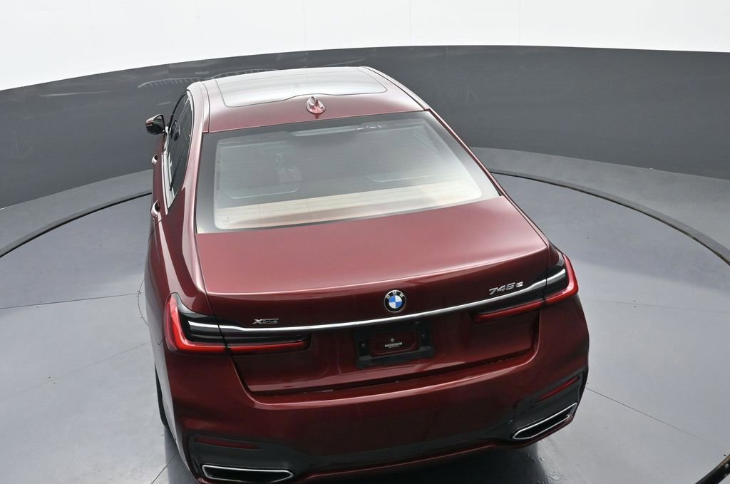 Used 2020 BMW 745e xDrive image 36