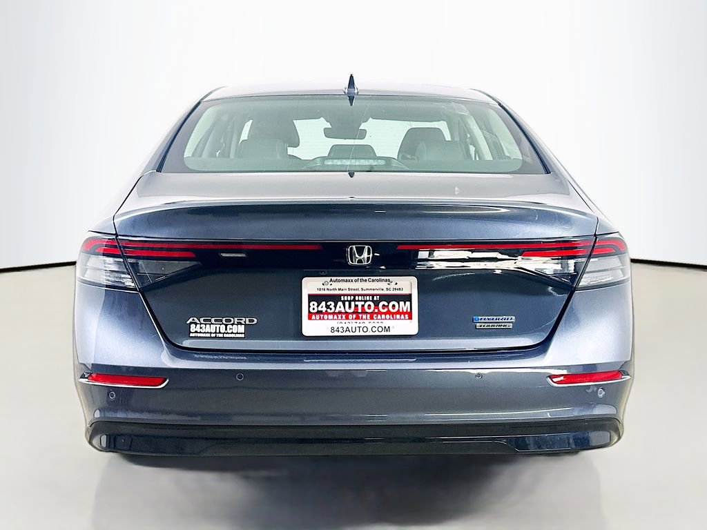 Used 2024 Honda Accord Touring image 6