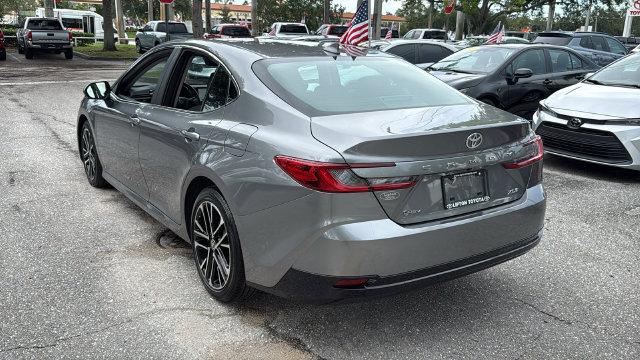 Used 2026 Toyota Camry XLE FWD image 5