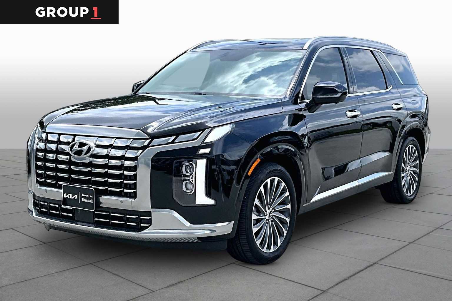 Used 2024 Hyundai Palisade Calligraphy FWD image 1