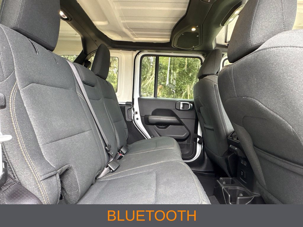 Used 2025 Jeep Wrangler Unlimited Sahara AWD/4WD image 6