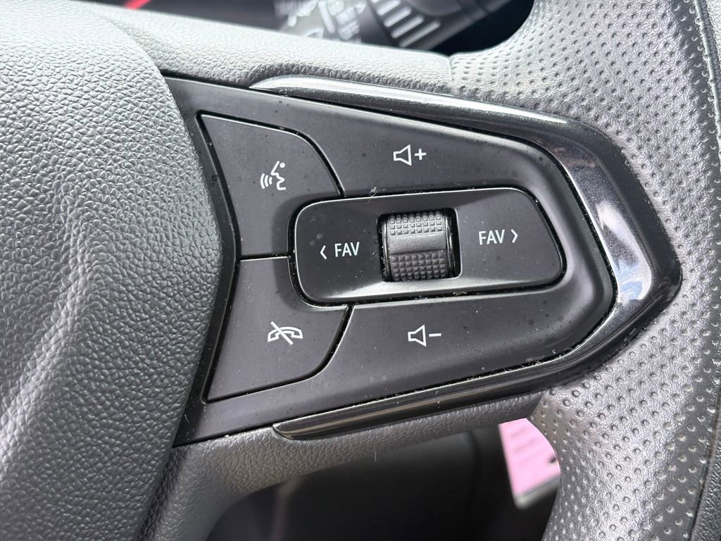 Used 2024 Chevrolet Trax LS w/ LS Convenience Package FWD image 14
