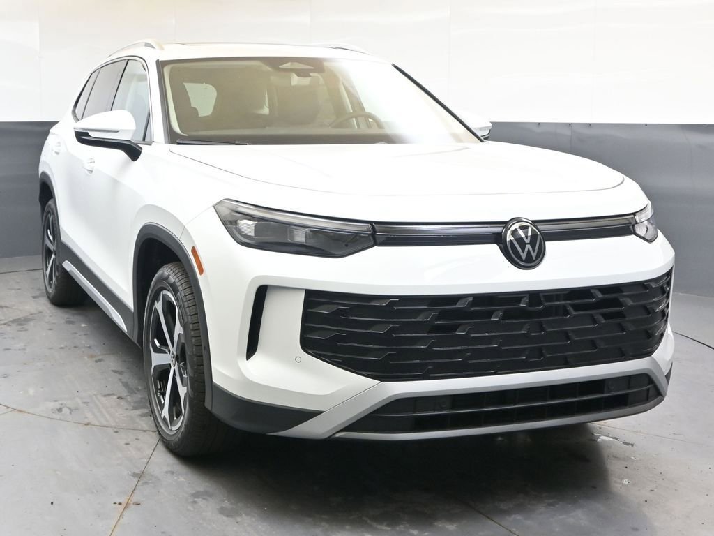 New 2026 Volkswagen Tiguan SE AWD/4WD image 8