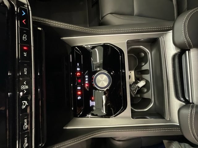 New 2026 Jeep Grand Wagoneer L 4WD image 21