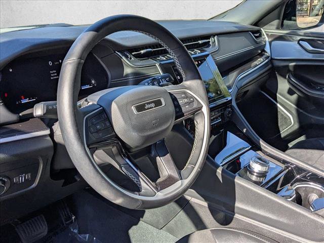 Used 2022 Jeep Grand Cherokee L Laredo image 10