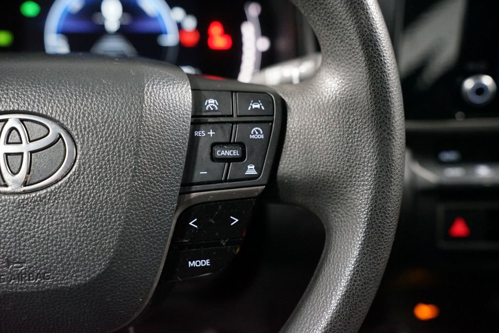 Certified 2025 Toyota Camry LE image 13