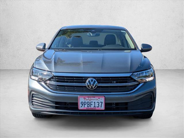 Certified 2024 Volkswagen Jetta SE FWD image 2