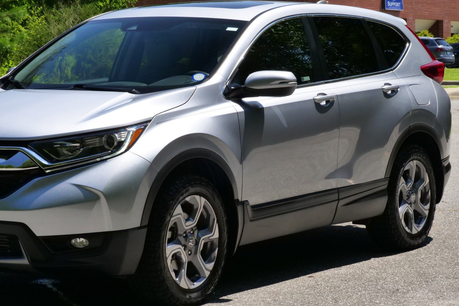 Used 2019 Honda CR-V EX image 48